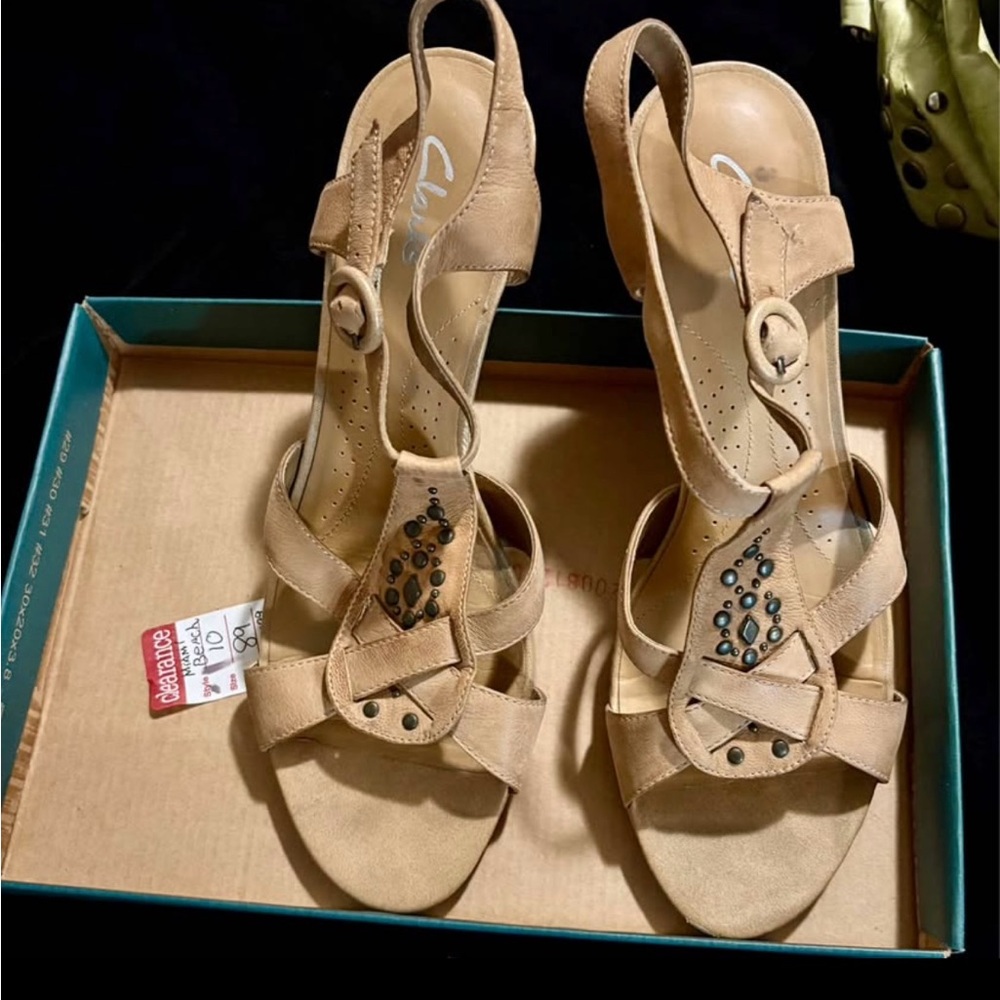 Clarks Tan Sandals with Black Accents